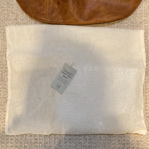 Joji & Co and Spincycle Yarns knitting bestie brown leather Fanny pack - Picture 2 of 9